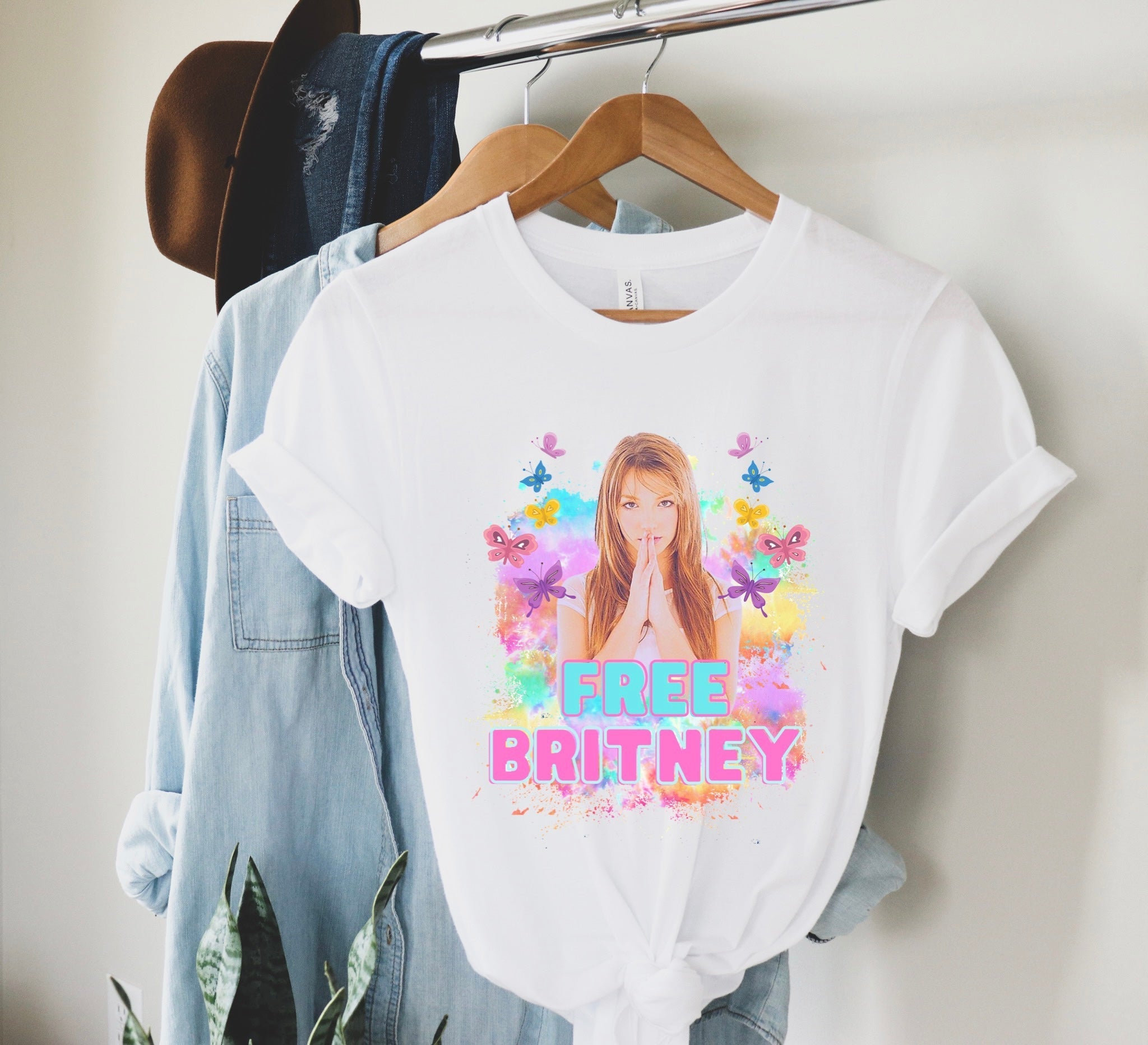 Free Britney Spears Short Sleeve T-shirt