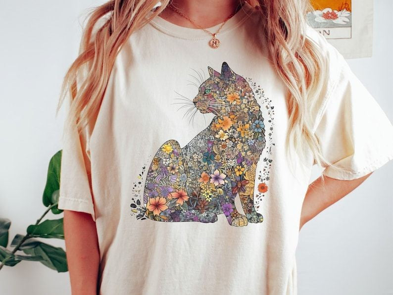 Floral Cat Mom Cat Lover T-shirt
